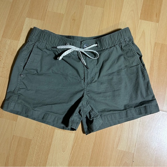 Vuori Pants - Vuori Olive Green Ripstop Cargo Utility Shorts Relaxed Fit Drawstring Athleisure